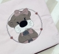 Preview: Kissen "Otterdame mit Fisch"
